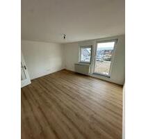 3-Zimmer-Wohnung mit Balkon – frisch renoviert, ruhig & gepflegt - Brackenheim