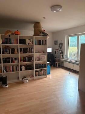 Foto - Helle Souterrain Kellerwohnung ab April