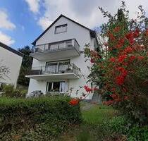 3 Zimmer-Wohnung mit Garten, Garage und Weitblick in Rösrath