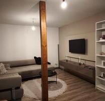 Helle Maisonettenwohnung mit 5 Zimmern, Gartenanteil und Stellp - Ehingen (Donau)