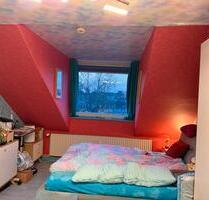 Helle Dachgeschosswohnung h in der Marschnerstraße in Hannover-No