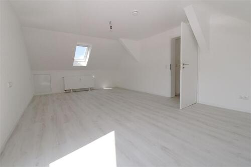 Foto - Individuelle und sonnendurchflutete schicke 2-Zimmer Dachgeschosswohnung in Schauenburg-Elgershausen