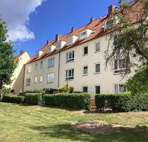 Stop! Sanierte 2,5-Zimmer-Wohnung, sofort anmietbar! - Lübeck Sankt Jürgen