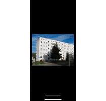 Sofort einziehen und ab 1.1.2026 zahlen. - Greiz