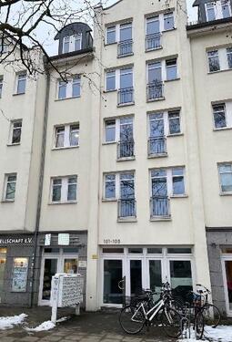 Foto - Schöne 2-Zimmer-Wohnung im 2. OG mit Aufzug in Bremen-Petersw.