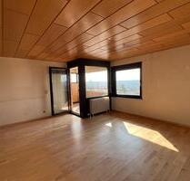 helle 3,5 Zimmer Wohnung mit Loggia, Aufzug & TG – provisionsfrei - Ludwigsburg Hoheneck