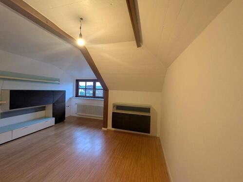 Foto - Dachgeschoßwohnung in Geisenhausen zur Miete