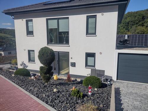 Foto - Neuwertige Stadtvilla mit Garage in Aarbergen