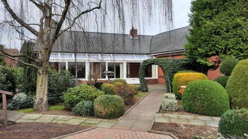 Foto - Einfamilienhaus Bungalow in Varel-Obenstrohe