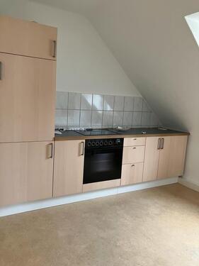 Foto - 3 Zimmer Einbauküche Duschbad Holzboden