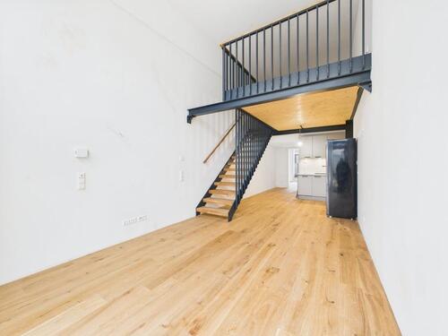 Foto - Erstbezug nach Kernsanierung! 3 Zi.-Whg mit Einbauküche