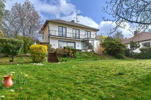 Foto - FREESTANDING HOUSE! 6-room, 5-bed, 3.5-bath, double garage and outdoor sauna *dogs allowed*