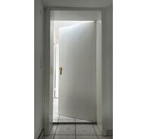 Helle 2 Zimmer DG Wohnung, Küche, Bad, 65 m2 - Nidderau