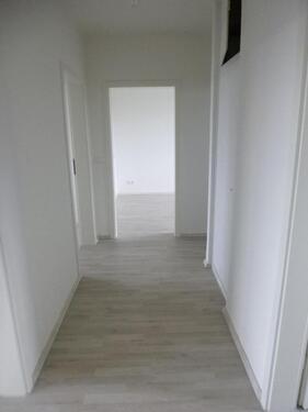 Foto - 3,5 Zimmer mit modernem Wannenbad und Balkon