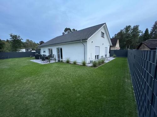 Foto - Exklusiver Bungalow von 2022 mit Smart-Home-Komfort