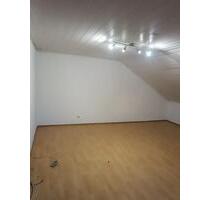nettes Zimmer in Einfamilienhaus zu vermieten - Sandhausen
