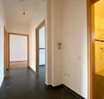 2 Zimmer Wohnung in Hellesdorf - 950,00&nbsp;EUR Kaltmiete, ca.&nbsp; 68,00&nbsp;m&sup2; in Berlin (PLZ: 12627) Marzahn-Hellersdorf
