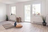 Foto - Großzügige 2-Raum-Wohnung mit Balkon nahe Schlossteich