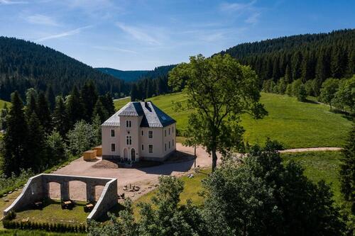 Foto - Saniertes historisches Landhaus in Alleinlage