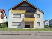 Foto - Großzügige Erdgeschosswohnung mit Hauscharakter, großem Keller un