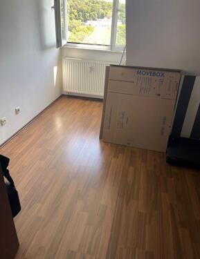 Foto - Dachgeschoss Wohnung - 630,00 EUR Kaltmiete, ca.  42,00 m²