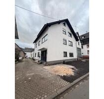 3-Zimmer-Dachgeschosswohnung mit Balkon - Osann-Monzel