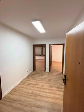 Foto - 3-Zimmer-Wohnung 80qm (EG) - 700,00&nbsp;EUR Kaltmiete, ca.&nbsp; 80,00&nbsp;m&sup2;