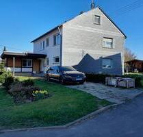 Wohnhaus, genehmigte Pferdehaltung, Weiden, Reitplatznutzung - Dickenschied