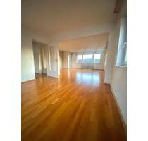 Große und gepflegte 3,5 Zim. Wohnung ca. 100 qm Wfl. zu vermieten - Dettenhausen