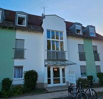Charmante 2-Zimmer-Dachgeschosswohnung mit Balkon – 68 m² in Saal - Saal an der Donau