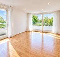 Helle, ruhige 2 ZimmerBad Whg mit großem Balkon, Privatverkauf - München Schwabing-Freimann