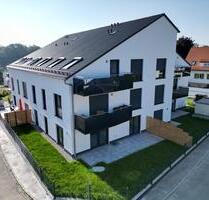 Moderne 3,5-Zimmer-Erdgeschosswohnung mit großem Privatgarten und - Illerkirchberg