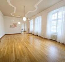 Helle Altbau-Bürofläche mit repräsentativen Räumlichkeiten in Rheda - Rheda-Wiedenbrück