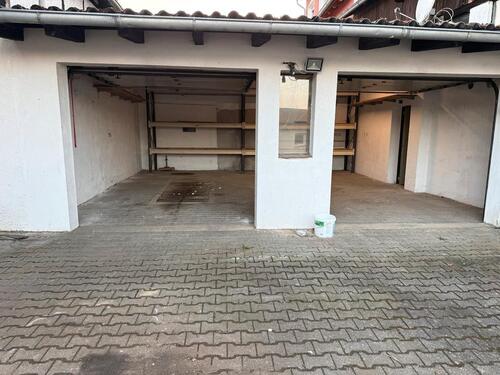 Foto - Doppelgarage mit Grube 50qm - 320,00&nbsp;EUR Miete,