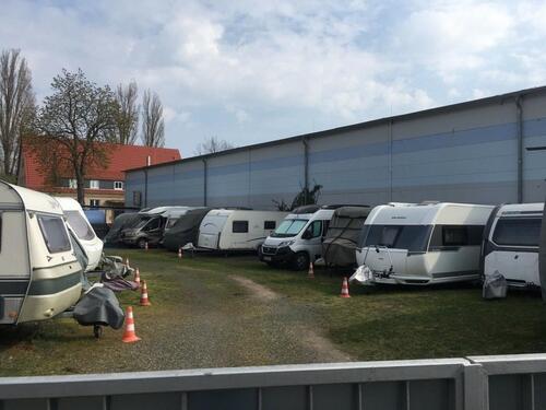 Foto - Wohnwagen,Wohnmobil,Anhänger,Stellplatz,Dresden