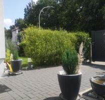 Geräumiges 6-Zimmer-Haus mit einer 2- Zimmer Einliegerwohnung - Bremerhaven Lehe