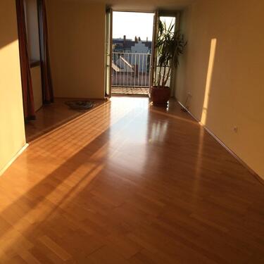 Foto - 2.5 Zimmer Dachgeschoßwohnung in München