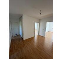 3-Zimmer-Wohnung-Wiesbaden-Biebrich zu vermieten ****Warm**** 3-Zimmer-Wohnung-Wiesbaden-Biebrich zu vermieten ****Warm****