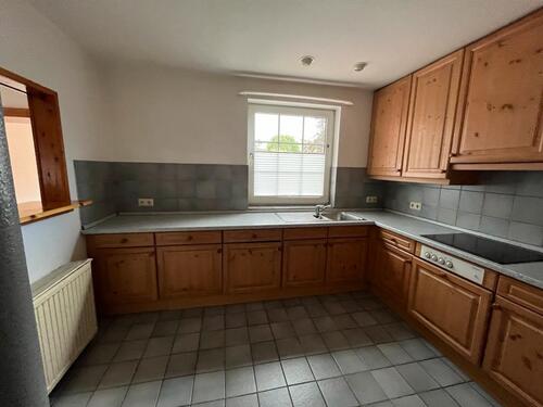 Foto - Helle Maisonette-Wohnung mit Balkon und Einbauküche – ca. 115 m²