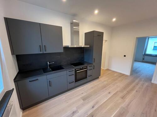 Foto - Provisionsfrei: Alles NEU & 4,38 % Rendite! 2-Zimmer-Altbau-Wohnu