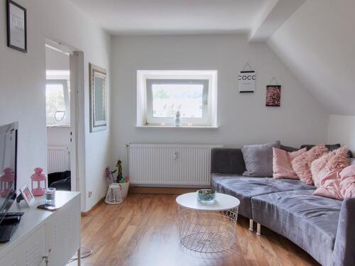 Foto - Helle 2-Zimmer-Wohnung inkl EBK in Saal Donau