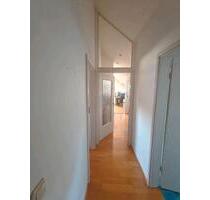 Helle Dachgeschosswohnung in IhrlersteinKelheim ab 01.08.2026