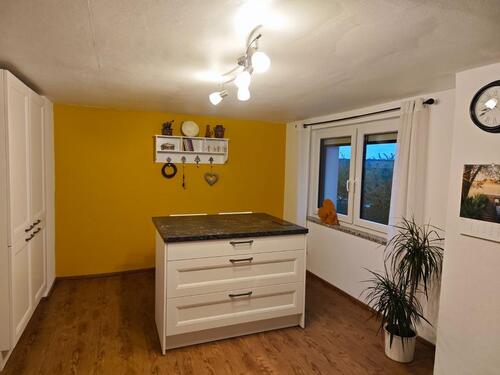 Foto - Modernisiertes Einfamilienhaus in Schönbrunn zu vermieten