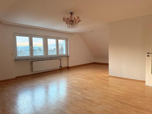 Foto - Großzügige & helle 3-Zimmer-Wohnung (ca. 100 m²) in ruhiger Lage