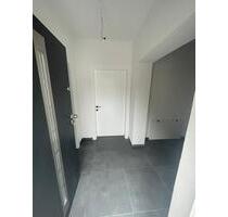 Hochwertige 4-Zimmer-Wohnung mit Balkon, Waldrandblick - Albstadt Gemarkung Onstmettingen