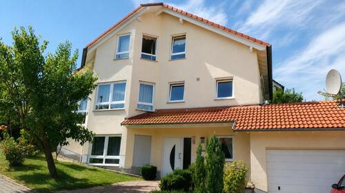 Foto - Großzügiges Einfamilienhaus mit viel Platz,Terrasse und Weitblick