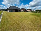 Foto - Großzügiger Bungalow mit Doppelgarage, Terrasse und Ausbaupotenzi