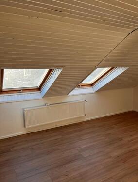 Foto - 1 Zimmer Dachgeschoßwohnung zur Miete in Neu-Isenburg