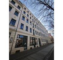 1-Raum Wohnung mit EBK im Hinterhaus frei ab 01.05.2026 - Leipzig Mitte