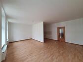 Foto - BETREUTES WOHNEN ! große 2- Raumwohnung mit geräumiger Wohn- Küche (W21)